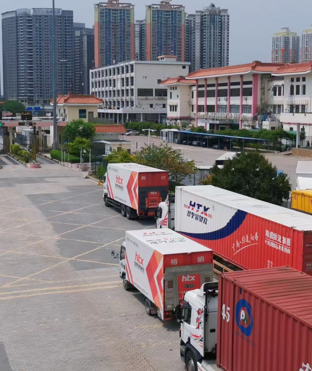 鴻泰信中港物流：精密儀器與高價值設備跨境運輸的專家級服務